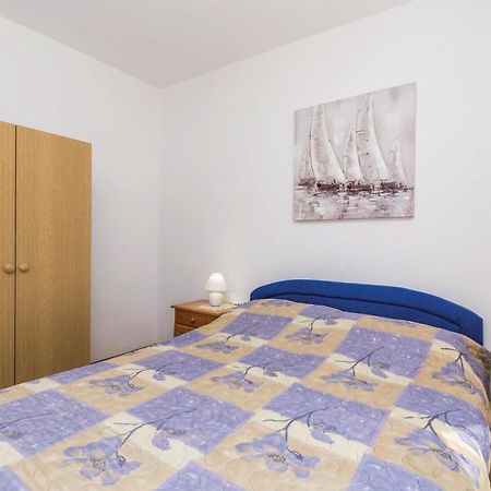 Stunning Apartment In Barbat-Rab With Wifi Barbat na Rabu Exterior foto
